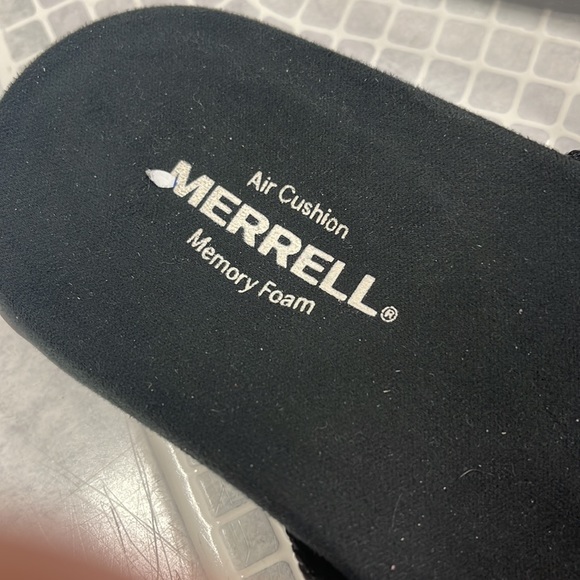 MERRELL - Picture 2 of 5